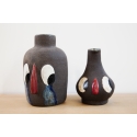 2 vases conversation